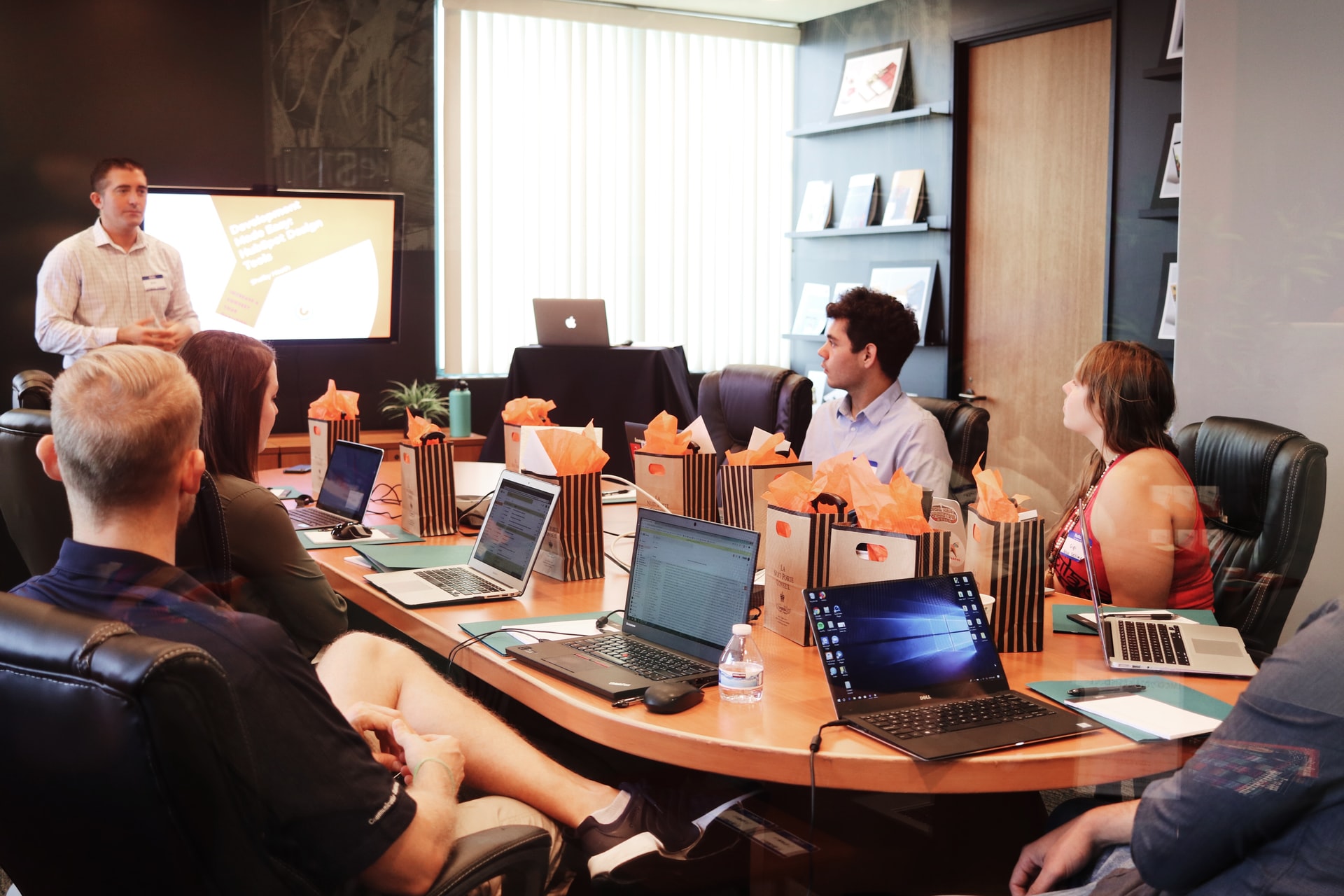 Personal Qualities Needed to Become a Successful Sales Manager