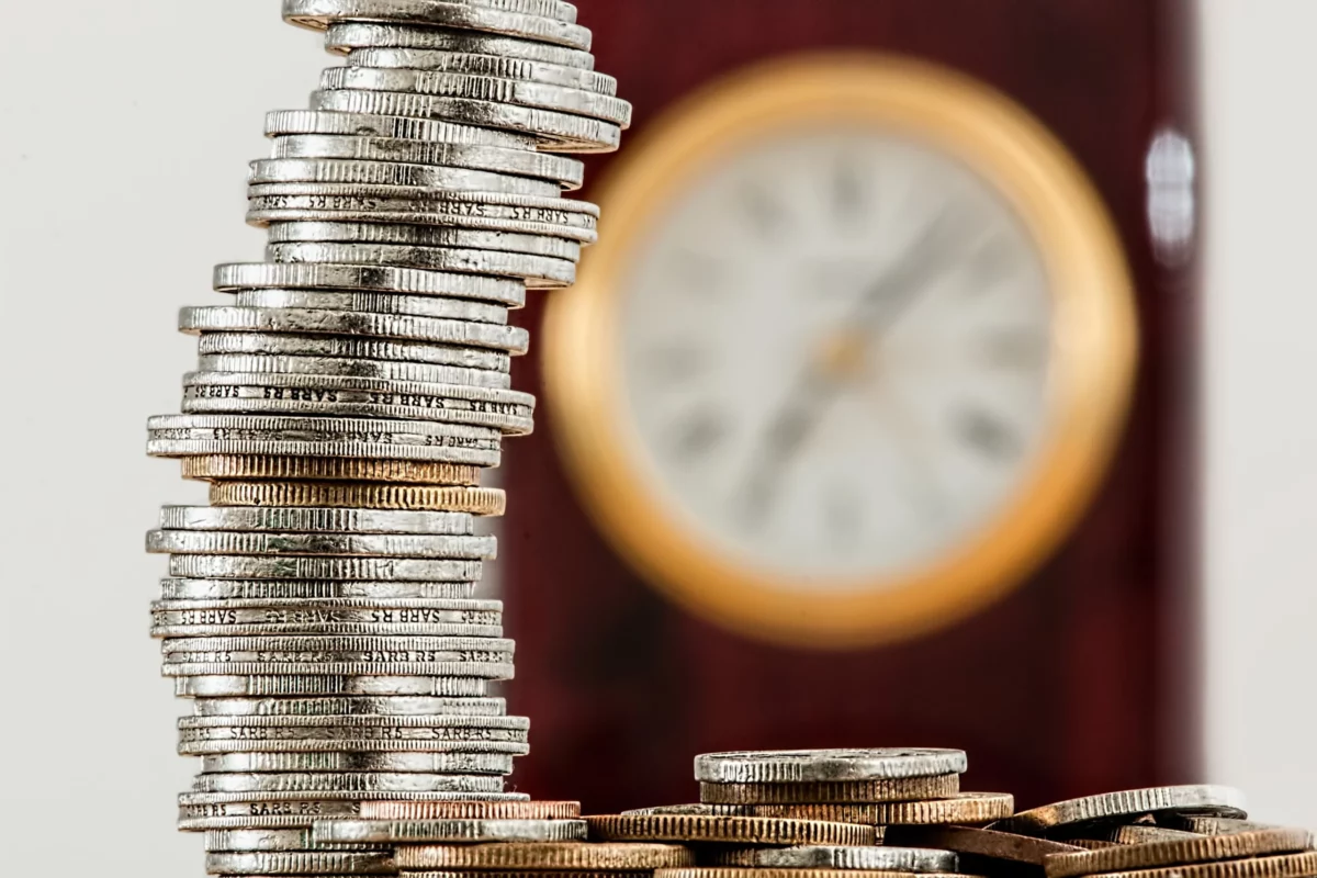 8 Money Management Tips: How to Manage Your Monthly Finances