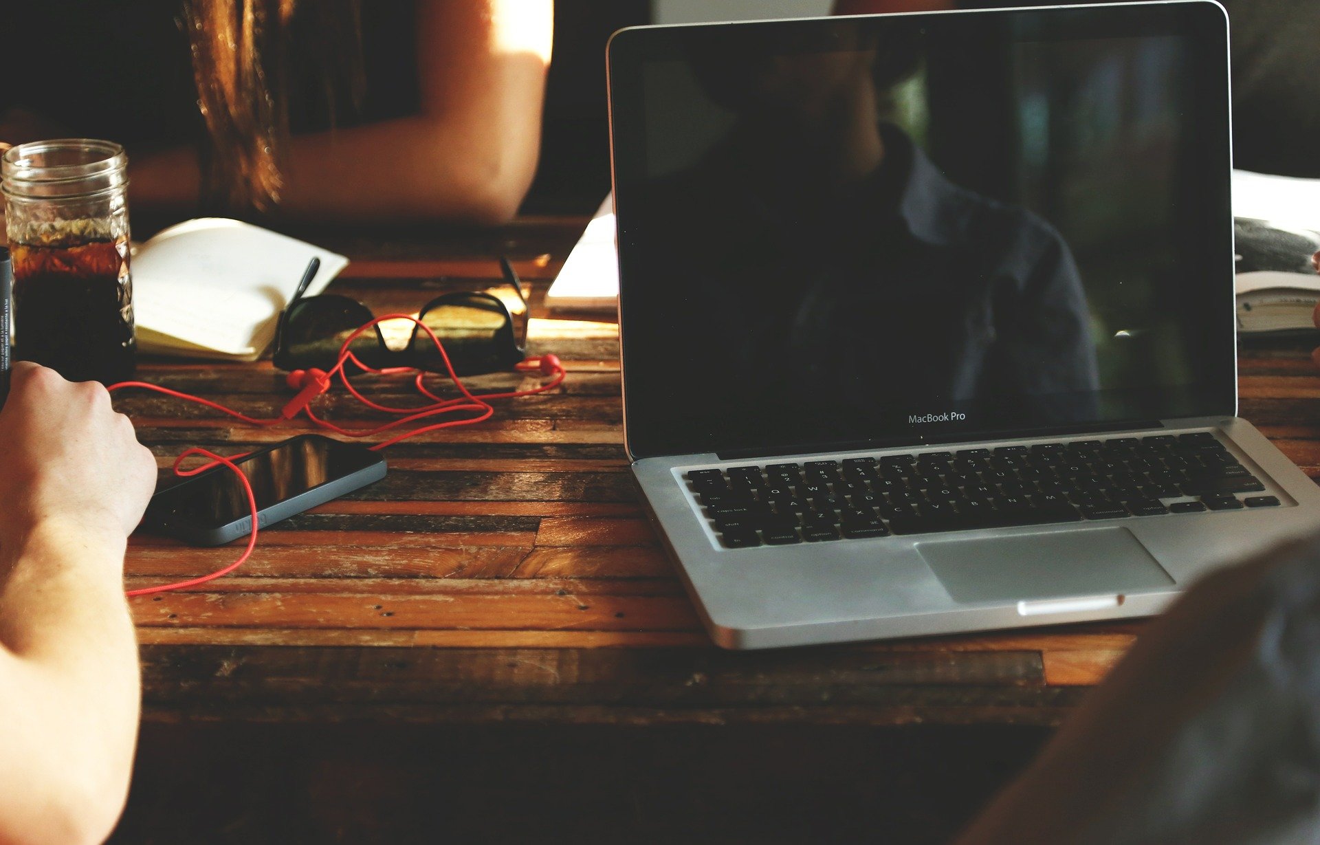 Build a Home-Based Business for Long-Term Success and Autonomy